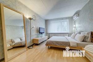 3-к квартира, посуточно, 80м2, 2/9 этаж