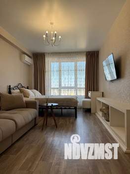 1-к квартира, посуточно, 38м2, 13/18 этаж