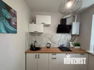 1-к квартира, посуточно, 40м2, 5/5 этаж