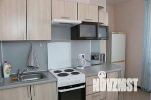 1-к квартира, посуточно, 42м2, 15/17 этаж