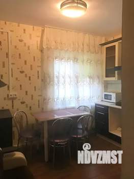 1-к квартира, посуточно, 42м2, 4/10 этаж