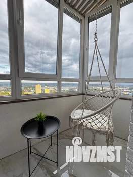 1-к квартира, посуточно, 39м2, 19/19 этаж