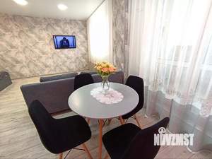 Студия квартира, посуточно, 42м2, 5/17 этаж