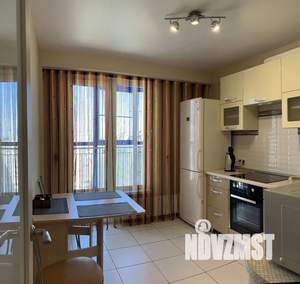 1-к квартира, посуточно, 35м2, 12/19 этаж