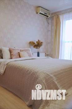 1-к квартира, посуточно, 43м2, 1/1 этаж