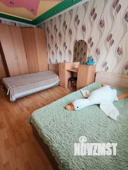 2-к квартира, посуточно, 66м2, 3/17 этаж