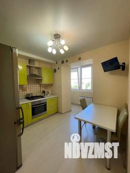 1-к квартира, посуточно, 38м2, 5/9 этаж