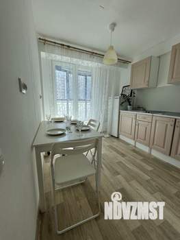 1-к квартира, посуточно, 37м2, 1/1 этаж