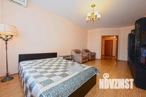 1-к квартира, посуточно, 35м2, 4/10 этаж