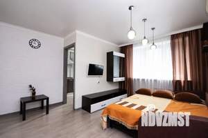 1-к квартира, посуточно, 36м2, 4/5 этаж