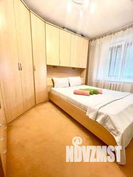 1-к квартира, посуточно, 65м2, 1/1 этаж