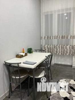 1-к квартира, посуточно, 44м2, 16/20 этаж