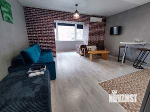 Студия квартира, на длительный срок, 35м2, 1/9 этаж