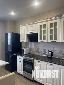 1-к квартира, посуточно, 38м2, 5/19 этаж