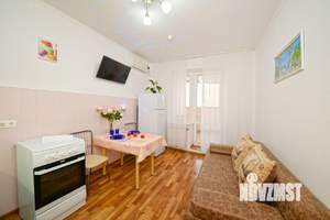 1-к квартира, посуточно, 60м2, 1/1 этаж