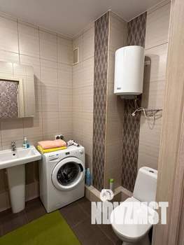 Студия квартира, посуточно, 31м2, 6/23 этаж