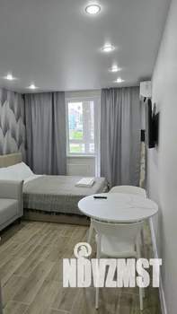 Студия квартира, посуточно, 22м2, 1/20 этаж