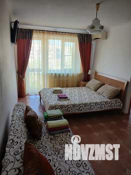 1-к квартира, посуточно, 30м2, 4/5 этаж