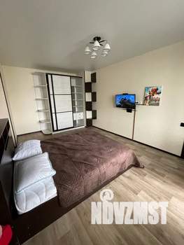 1-к квартира, посуточно, 40м2, 8/9 этаж
