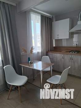 Студия квартира, посуточно, 27м2, 1/4 этаж