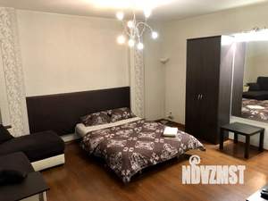 Студия квартира, посуточно, 47м2, 2/9 этаж