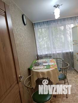 1-к квартира, посуточно, 38м2, 3/9 этаж