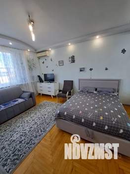 1-к квартира, посуточно, 40м2, 7/9 этаж