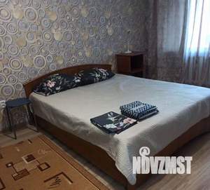 2-к квартира, посуточно, 50м2, 1/1 этаж