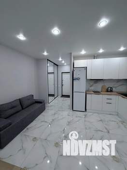 Студия квартира, посуточно, 40м2, 10/17 этаж