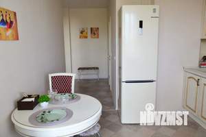 1-к квартира, посуточно, 45м2, 6/18 этаж