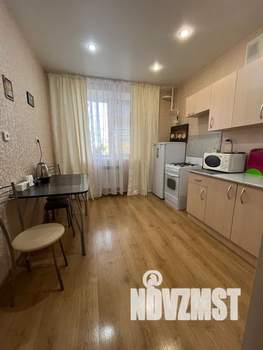 1-к квартира, посуточно, 43м2, 1/10 этаж