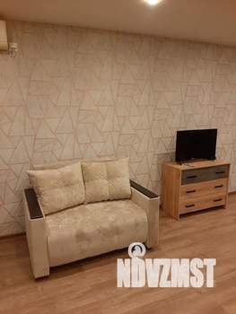 Студия квартира, посуточно, 32м2, 4/9 этаж