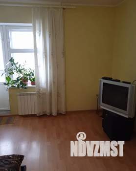 1-к квартира, посуточно, 41м2, 3/6 этаж