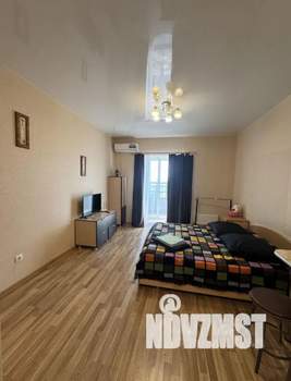 Студия квартира, посуточно, 30м2, 4/9 этаж