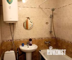 1-к квартира, посуточно, 50м2, 4/10 этаж