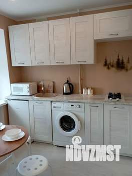 Студия квартира, посуточно, 35м2, 4/5 этаж