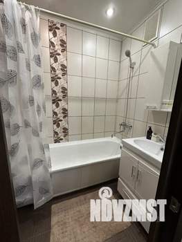 1-к квартира, посуточно, 40м2, 11/18 этаж