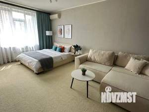 1-к квартира, посуточно, 54м2, 1/1 этаж