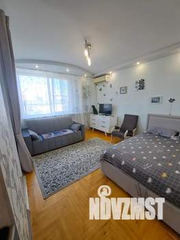 1-к квартира, посуточно, 40м2, 7/9 этаж