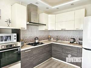 3-к квартира, посуточно, 65м2, 1/1 этаж