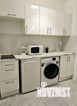 1-к квартира, посуточно, 47м2, 4/10 этаж