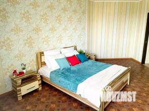 1-к квартира, посуточно, 60м2, 1/1 этаж