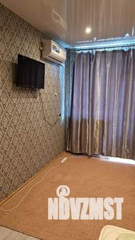 1-к квартира, посуточно, 39м2, 7/10 этаж