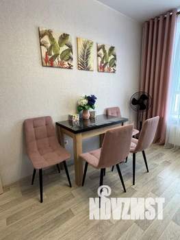 1-к квартира, посуточно, 39м2, 4/9 этаж