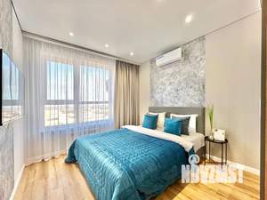 1-к квартира, посуточно, 41м2, 13/23 этаж