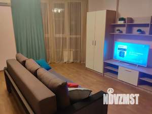 1-к квартира, посуточно, 40м2, 4/10 этаж