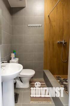 1-к квартира, посуточно, 12м2, 1/1 этаж