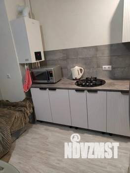 1-к квартира, посуточно, 32м2, 2/10 этаж