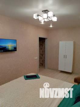 1-к квартира, посуточно, 33м2, 1/9 этаж