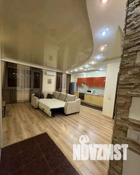 Студия квартира, посуточно, 40м2, 9/16 этаж